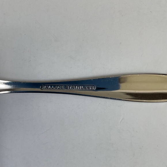 6 Place/soup spoon Wallace POISE Stanless Glossy Silverware - Picture 3 of 16